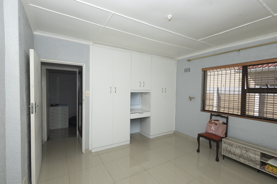 4 Bedroom Property for Sale in Ravensmead Western Cape